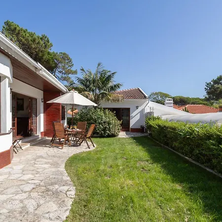 Casa de Férias Charming House And Terrace By Gt House